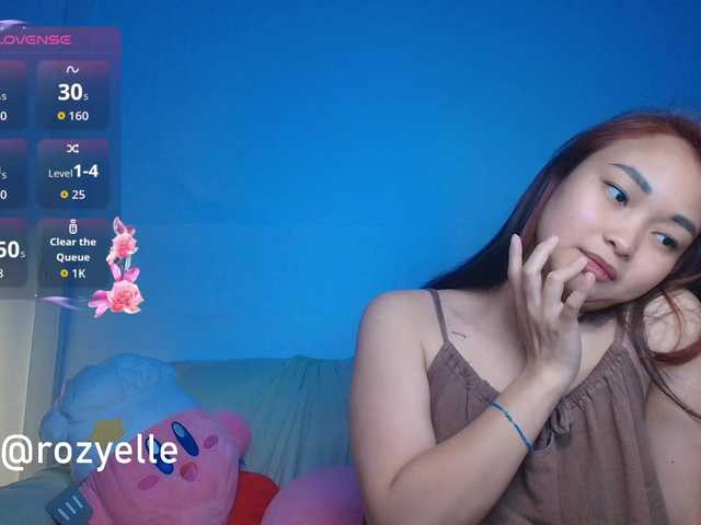 RozyBlack live cam on BongaCams
