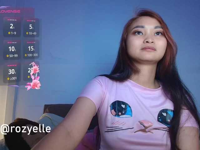 RozyBlack live cam on BongaCams