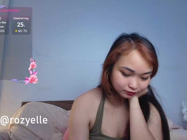 RozyBlack live cam on BongaCams