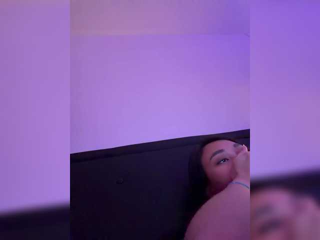 RozyBlack live cam on BongaCams