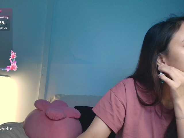 RozyBlack live cam on BongaCams