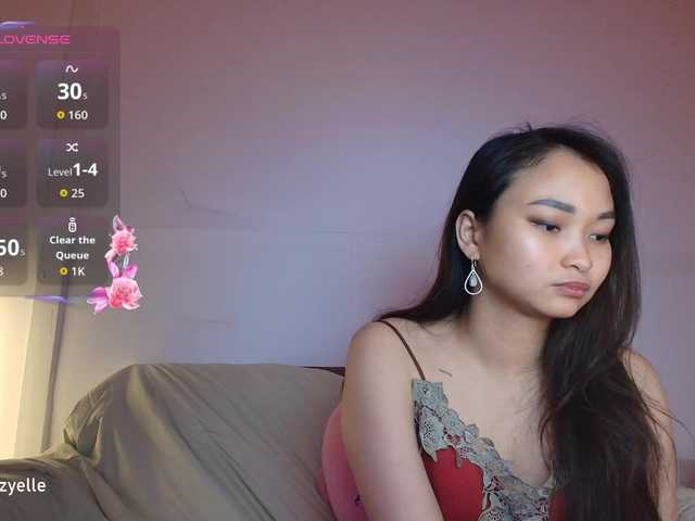 RozyBlack live cam on BongaCams