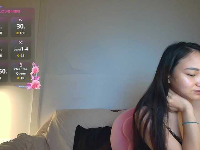 RozyBlack live cam on BongaCams