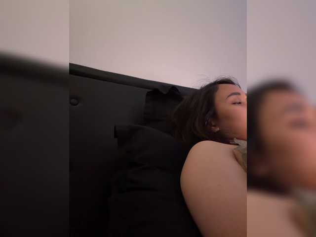 RozyBlack live cam on BongaCams