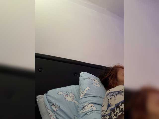 RozyElle — live female cam