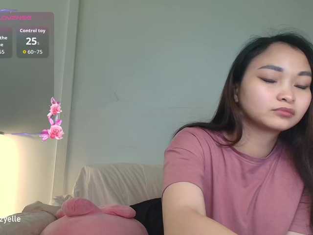 RozyBlack live cam on BongaCams