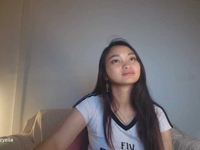 RozyBlack live cam on BongaCams