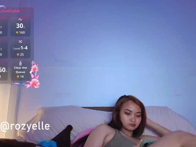 RozyBlack live cam on BongaCams