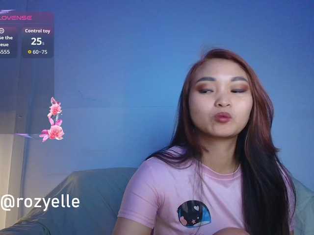 RozyBlack live cam on BongaCams