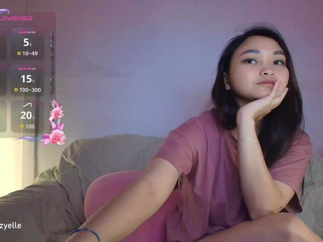 RozyBlack live cam on BongaCams
