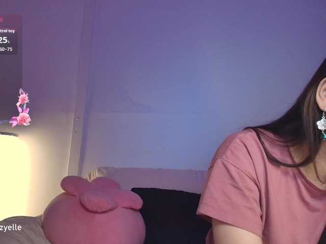 RozyBlack live cam on BongaCams