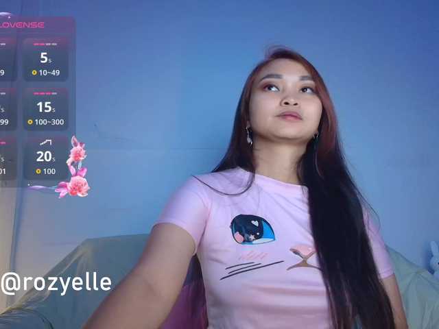 RozyBlack live cam on BongaCams
