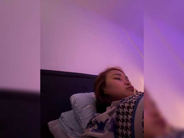 RozyElle — live female cam