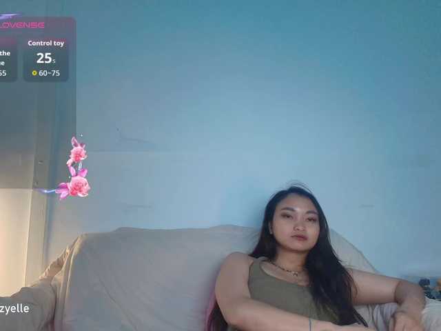 RozyBlack live webcam show