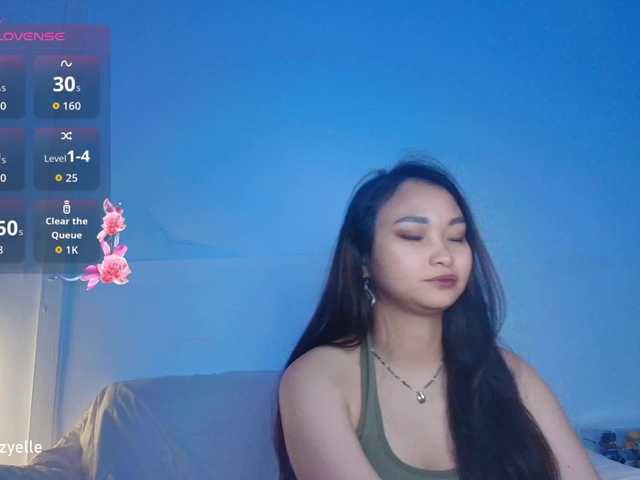RozyBlack live cam on BongaCams