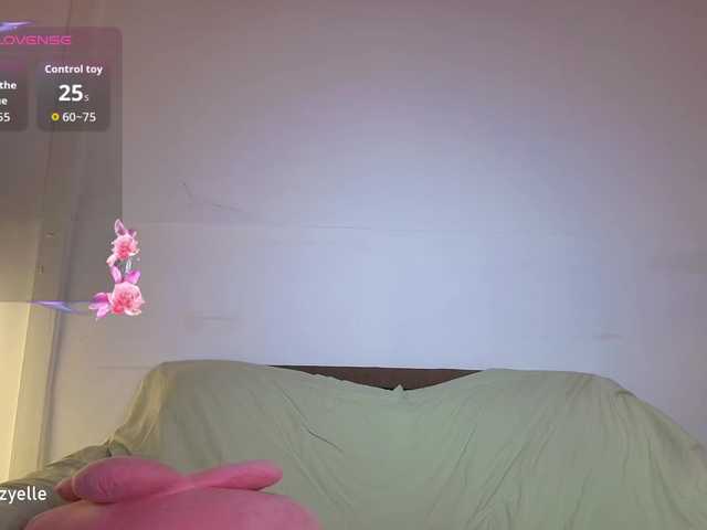 RozyBlack live cam on BongaCams