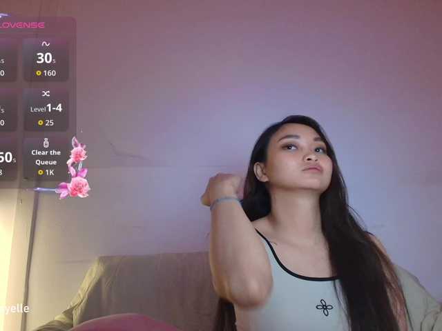 RozyBlack live cam on BongaCams