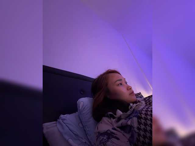 RozyElle — live female cam