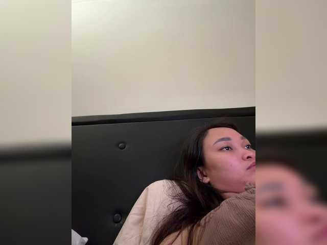 RozyBlack live cam on BongaCams