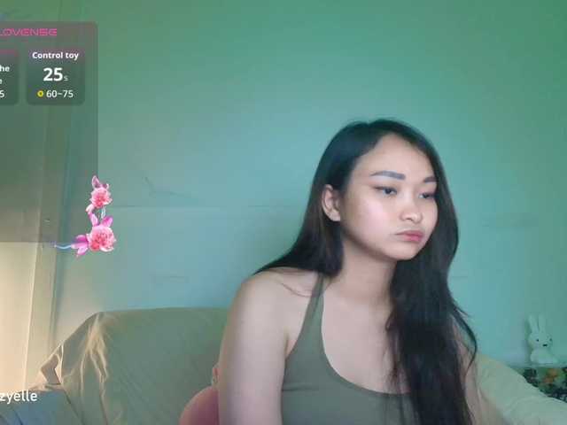 RozyBlack live cam on BongaCams