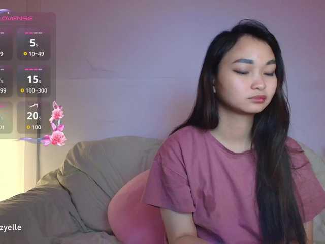 RozyBlack live cam on BongaCams