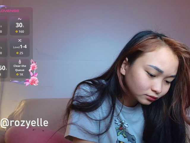 RozyBlack live cam on BongaCams