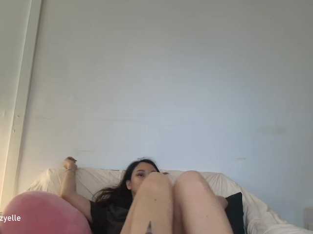 RozyBlack live cam on BongaCams