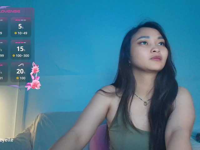 RozyBlack live webcam show