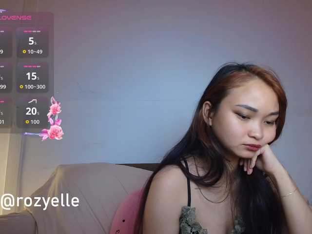 RozyBlack live cam on BongaCams