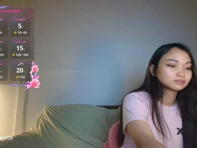 RozyBlack live cam on BongaCams