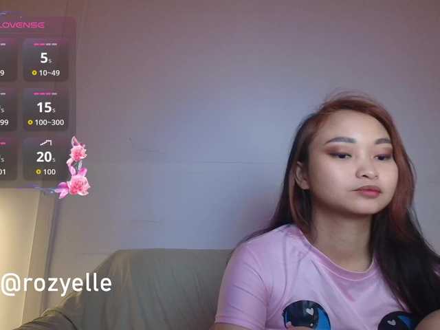 RozyBlack live cam on BongaCams