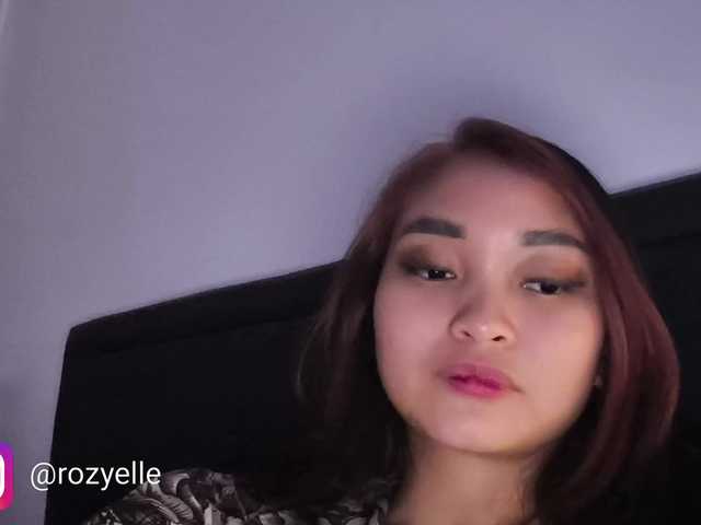 RozyBlack live cam on BongaCams