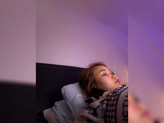 RozyElle — live female cam