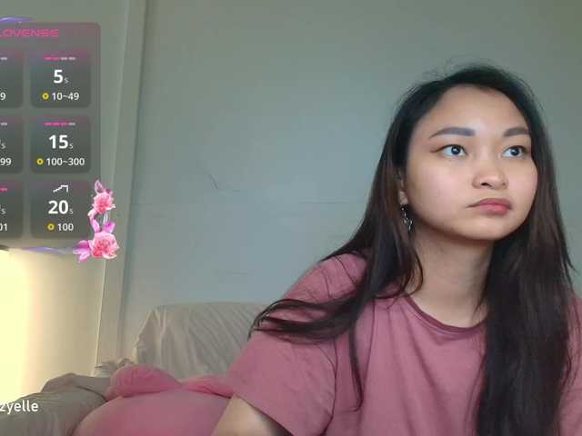 RozyBlack live cam on BongaCams