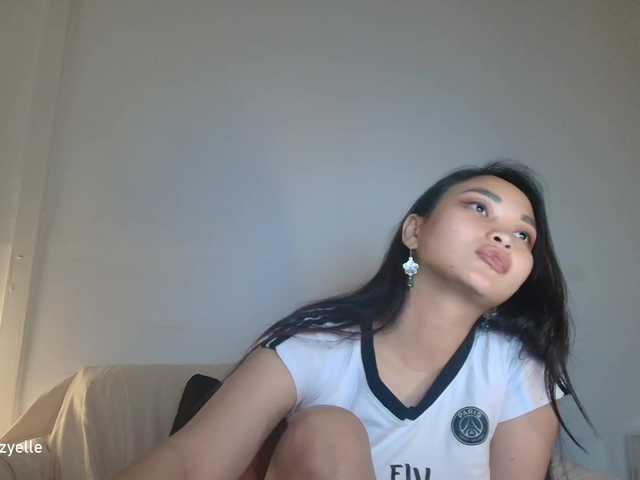 RozyBlack live cam on BongaCams