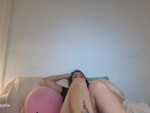 RozyBlack live cam on BongaCams