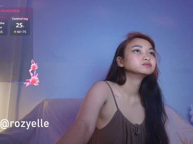 RozyBlack live cam on BongaCams