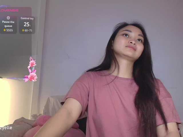 RozyBlack live cam on BongaCams