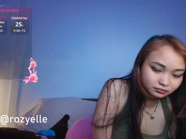 RozyBlack live cam on BongaCams