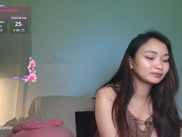 RozyBlack live cam on BongaCams