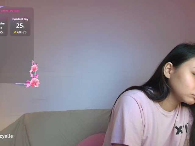RozyBlack live cam on BongaCams