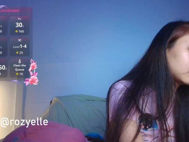 RozyBlack live cam on BongaCams