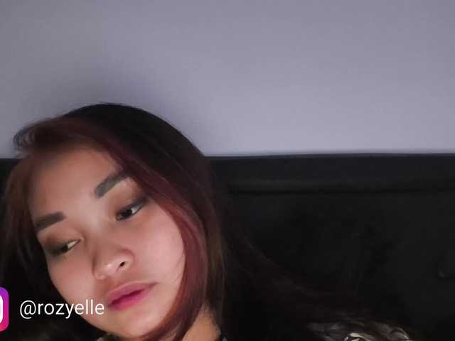 RozyBlack live cam on BongaCams