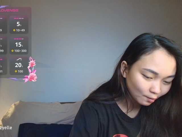 RozyBlack live cam on BongaCams