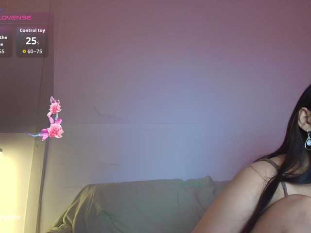 RozyBlack live cam on BongaCams