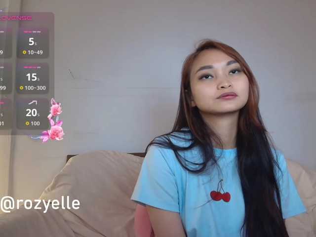RozyBlack live cam on BongaCams
