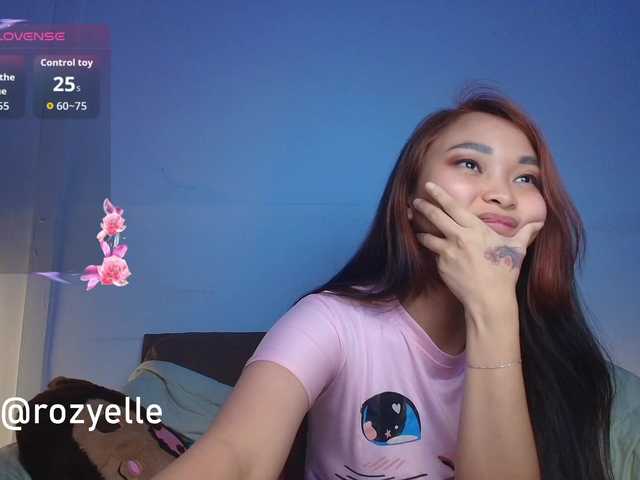 RozyBlack live cam on BongaCams