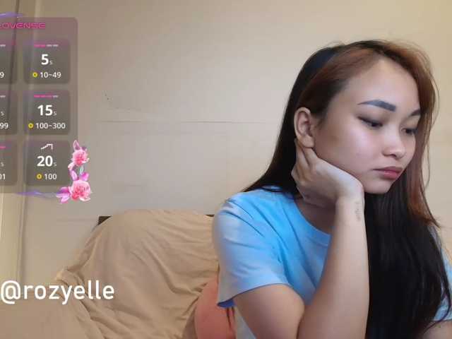 RozyBlack live cam on BongaCams