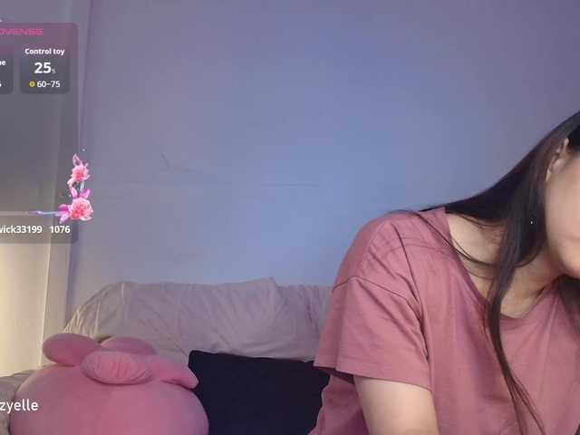 RozyBlack live cam on BongaCams