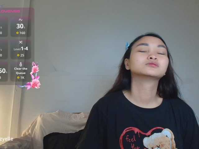 RozyBlack live cam on BongaCams